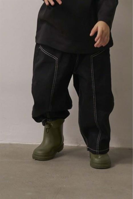 Siyah Dikiş Detaylı Unisex Kot Pantolon