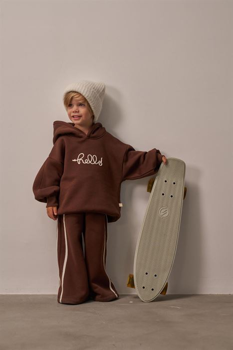 Kahverengi Hello Nakışlı Alt Üst Takım