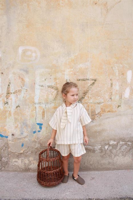 Haki Çizgili Yaka Bağlamalı Alt Üst Takım