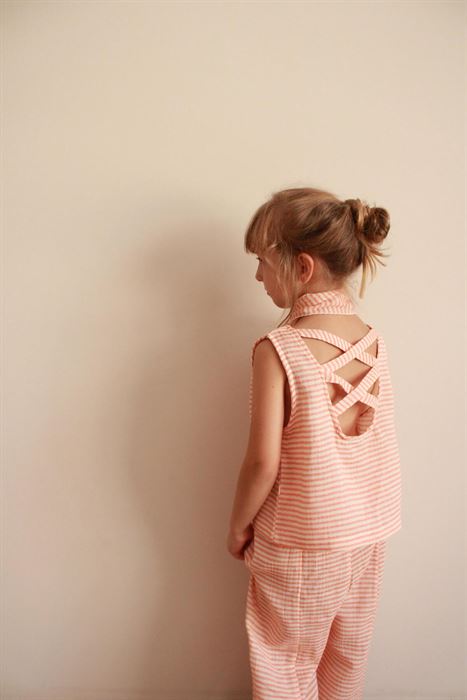 Fularlı Turuncu Çizgili Çapraz Şerit Detaylı Müslin Takım