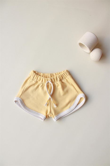 Pastel Sarı Bağcıklı Şort