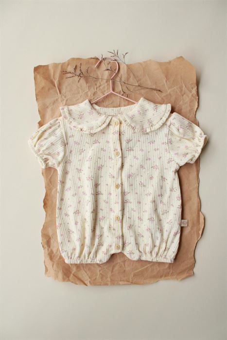 Pembe Çiçek Düğmeli Tulum