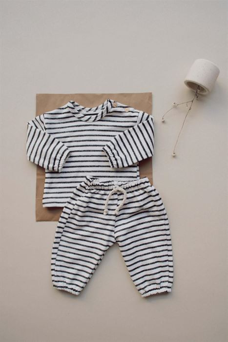 Siyah Çizgili Alt Üst Takım