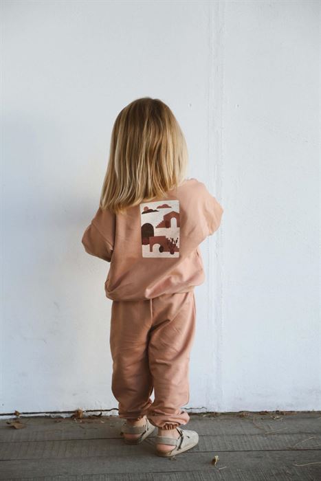 Sütlü Kahve Sırt Baskılı Mevsimlik Eşofman Takımı