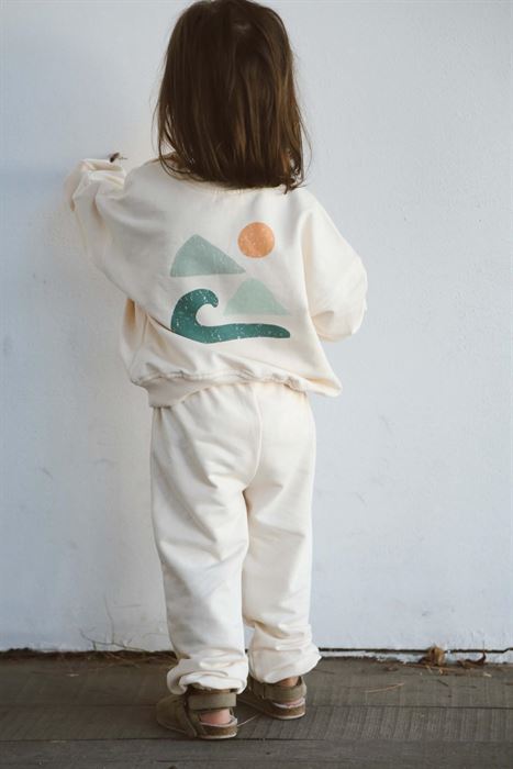 Krem Sırt Baskılı Mevsimlik Eşofman Takımı