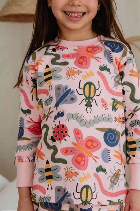 Renkli Böcek Desenli Pijama Üst