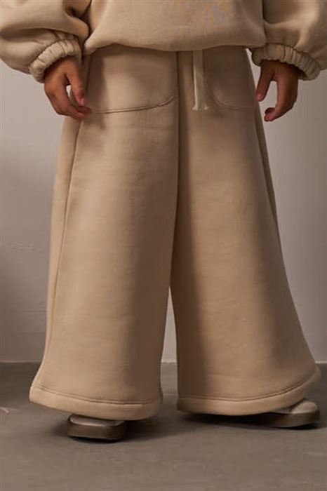 Bej Cep Detaylı Geniş Paça Eşofman Altı