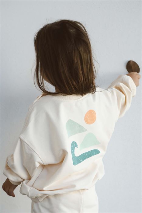 Krem Sırt Baskılı Mevsimlik Sweatshirt