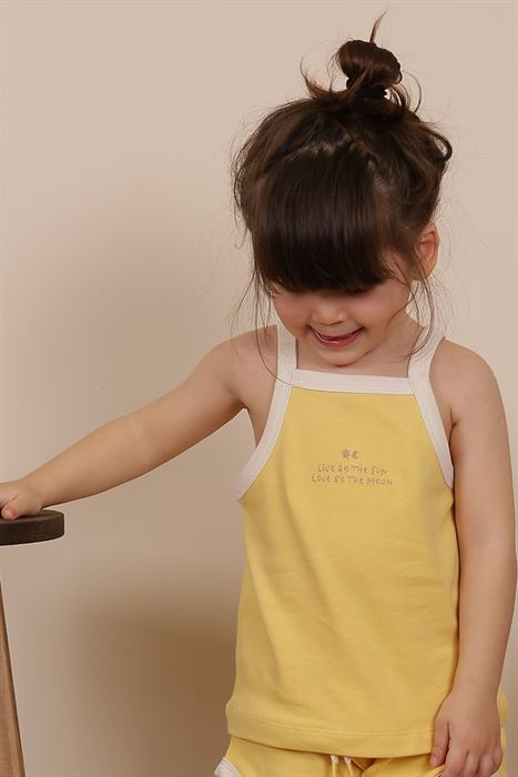 Pastel Sarı Askılı Nakışlı Kız Çocuk Üst