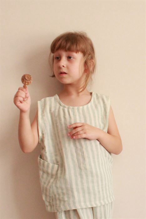 Yeşil  Çizgili Asimetrik Cep Detaylı Atlet