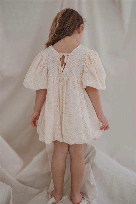 krem_luma_vintage_serisi_balon_elbise09.jpg