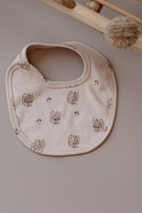 Bej Sincap Baskılı Çıt Çıtlı Bebek Önlük